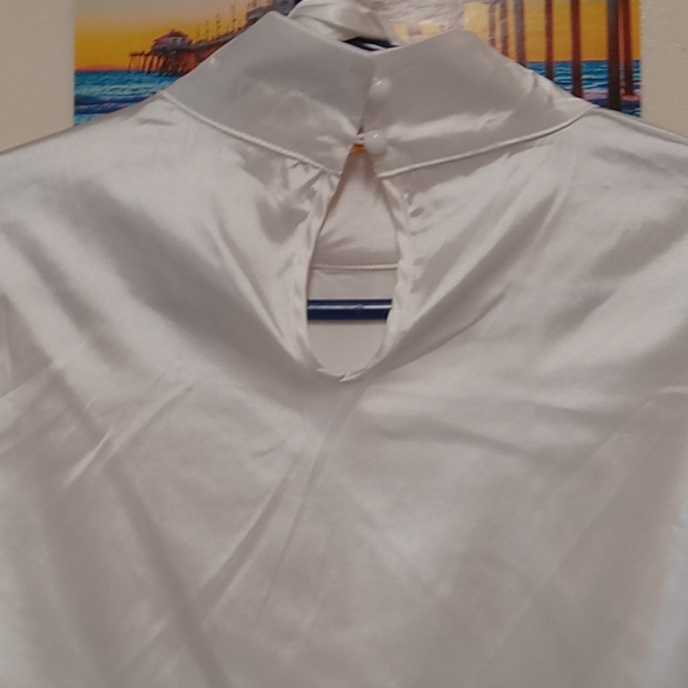 Ivory blouse - Picture 3 of 4